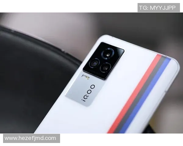 iQOO Z7手机壳设计灵感源自足球球星 彰显运动激情与时尚潮流