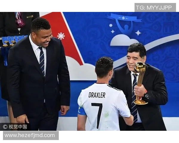 世界足坛巨星同框精彩瞬间合集 每一张都充满历史性与传奇色彩