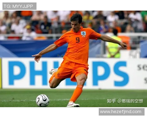 足球传奇回顾：经典老一代球星图集展现时代风采与绿茵传奇