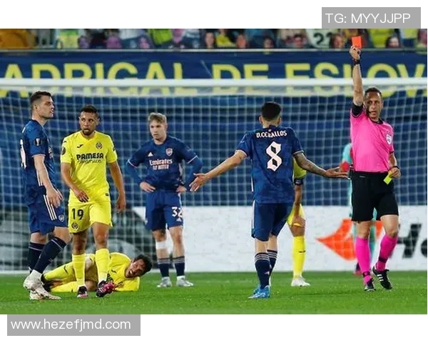 足球巨星脚甲高清细节大赏 揭开明星运动员足部独特魅力